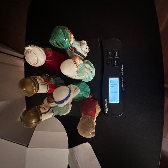 Vintage Chalkware Nativity Set 7 Pc Hand Painted MY Korea Figurines - Picture 11 of 11